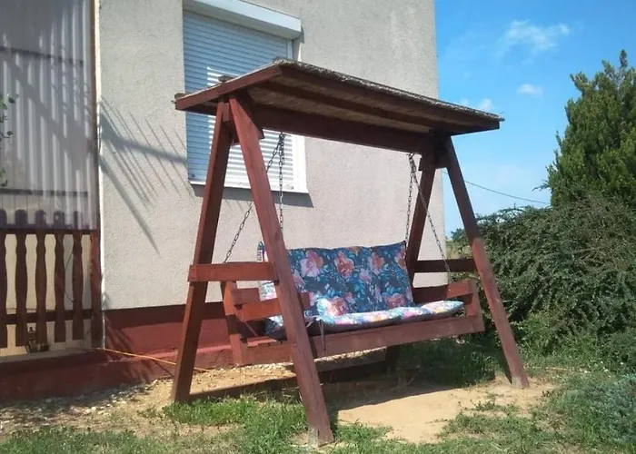 Gyöngy-ház Balaton, önálló *